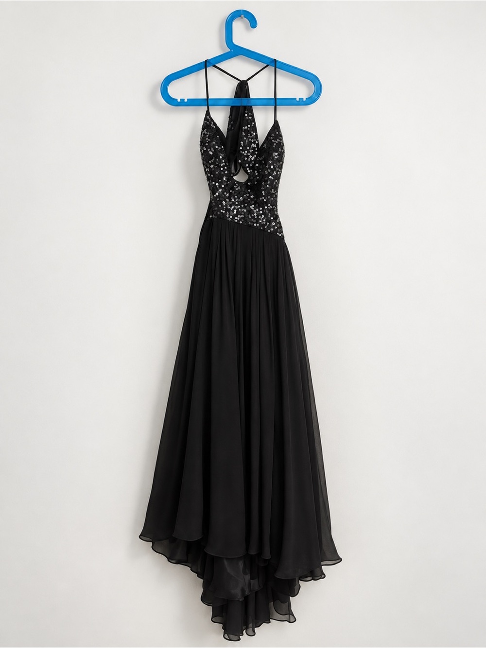 BCBGMAXAZRIA Black Sequin 100% Silk Halter Evening Maxi Gown Dress Size 0